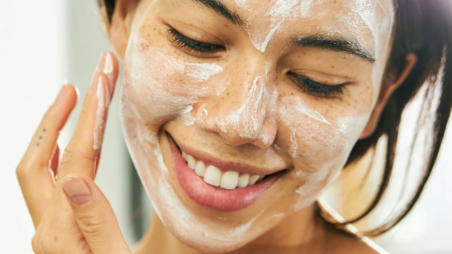 8 DIY Facial Peel Recipes to Give you Damage-Free, Glowing Skin