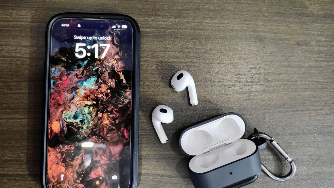 How To Fix AirPods Connected But No Sound [Solved]